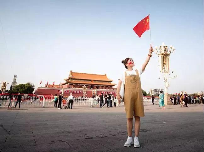 小宝贝打网球