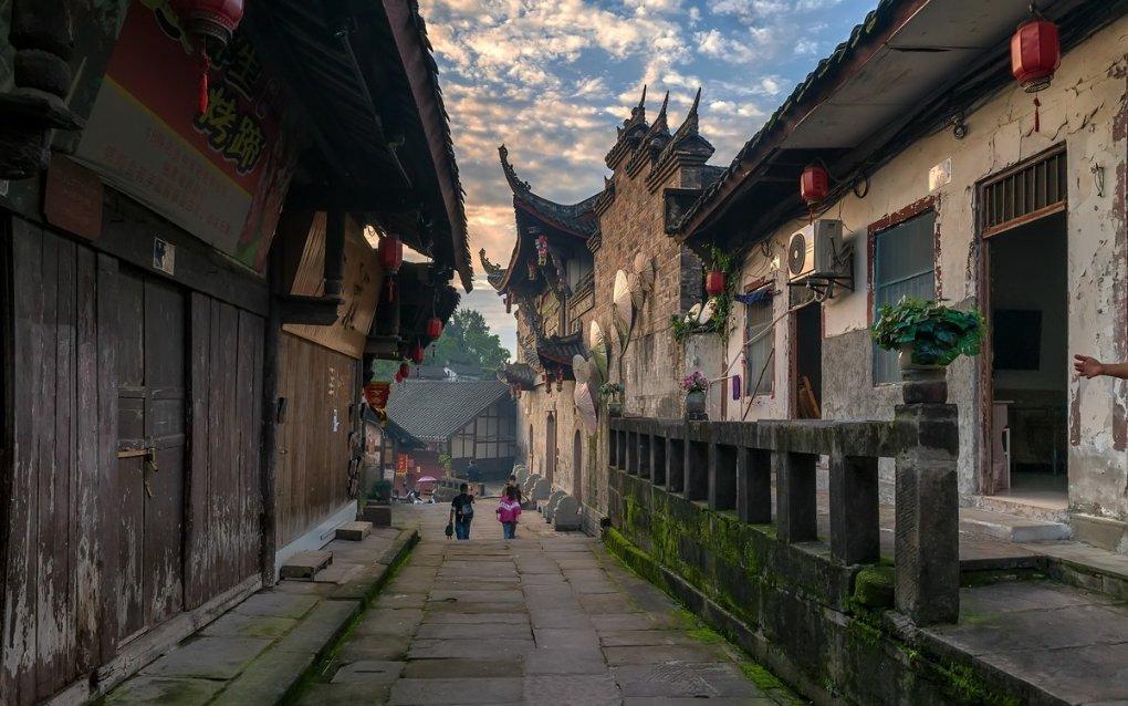 马丁靴搭配什么裤子好看游戏画面